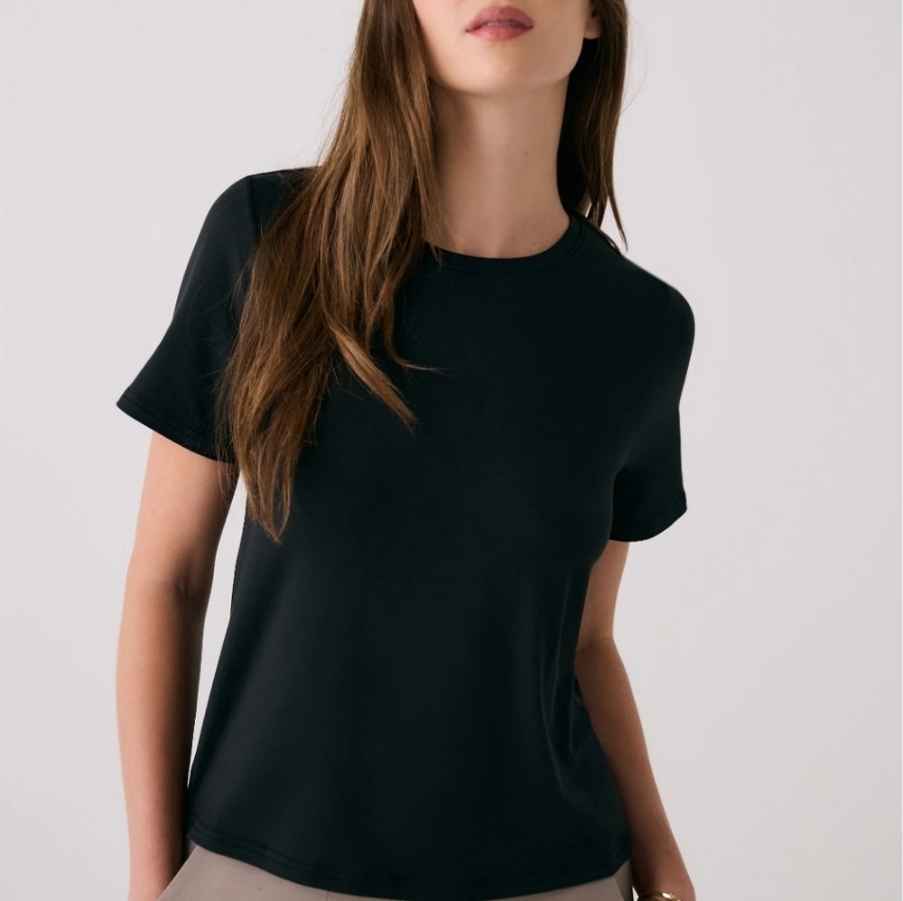 LOLE  ATHLETIC TOP SIZE SMALL